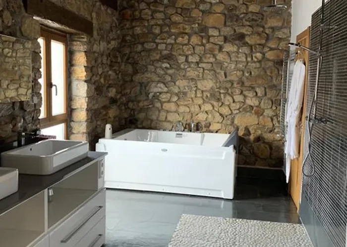 Cantabria Collection - Excepcional Cerca De Cabarceno